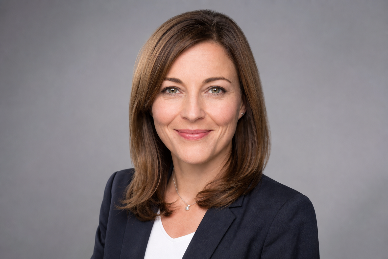 Porträt von Anja Scholz in professionellem Stil
